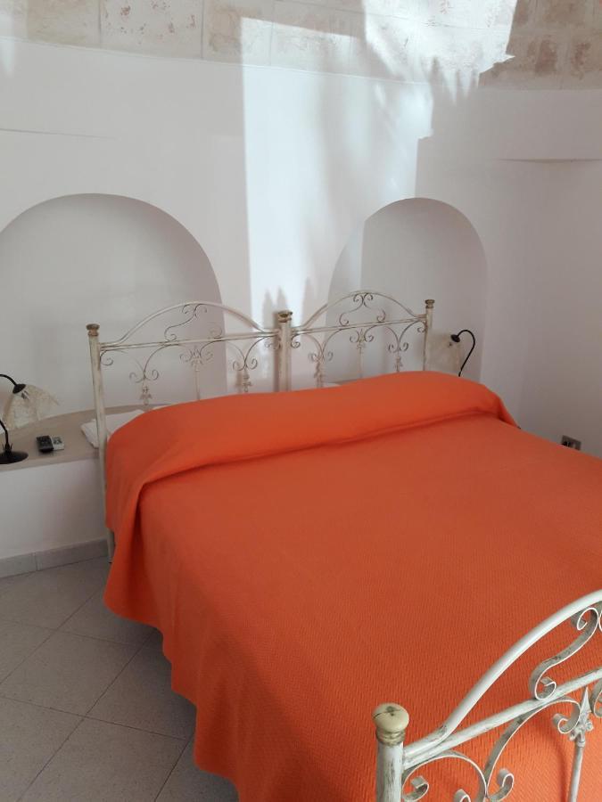 Trulli Convertini Locorotondo Buitenkant foto