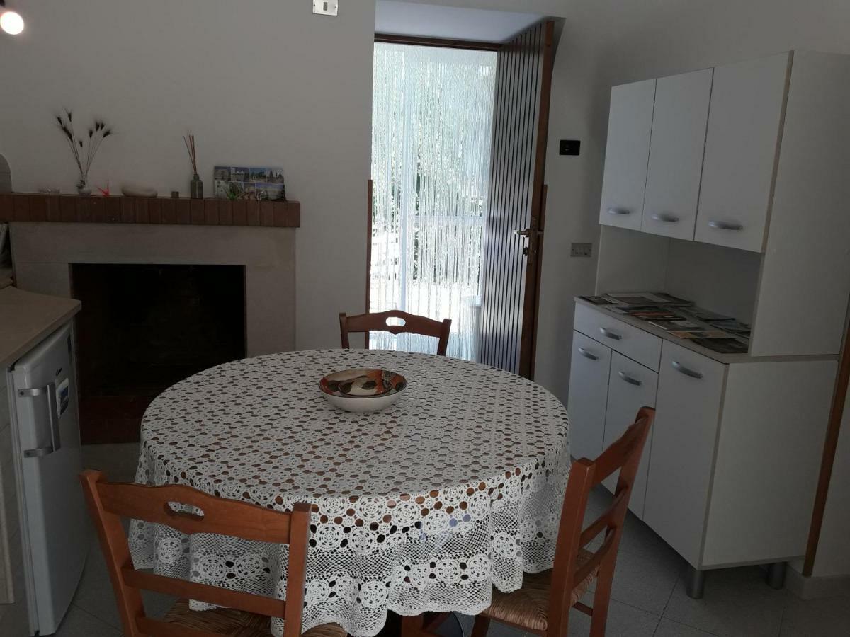 Trulli Convertini Locorotondo Buitenkant foto